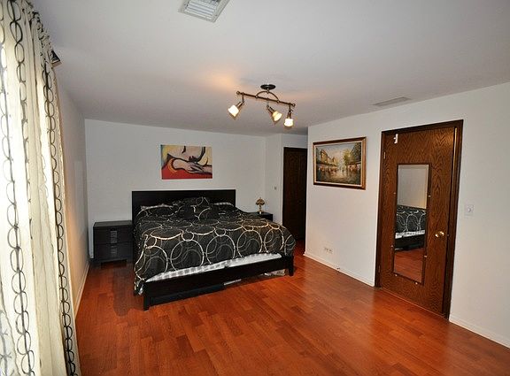 4th image of 4601 W Touhy Ave APT 610
