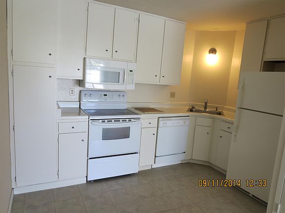 2nd image of 1321 Marshall St APT 108