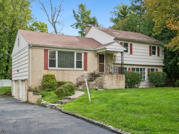 23 Turtle Rd, Morristown, NJ 07960