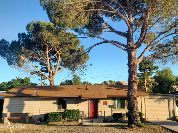 23050 S Lakewood Dr, Yarnell, AZ 85362