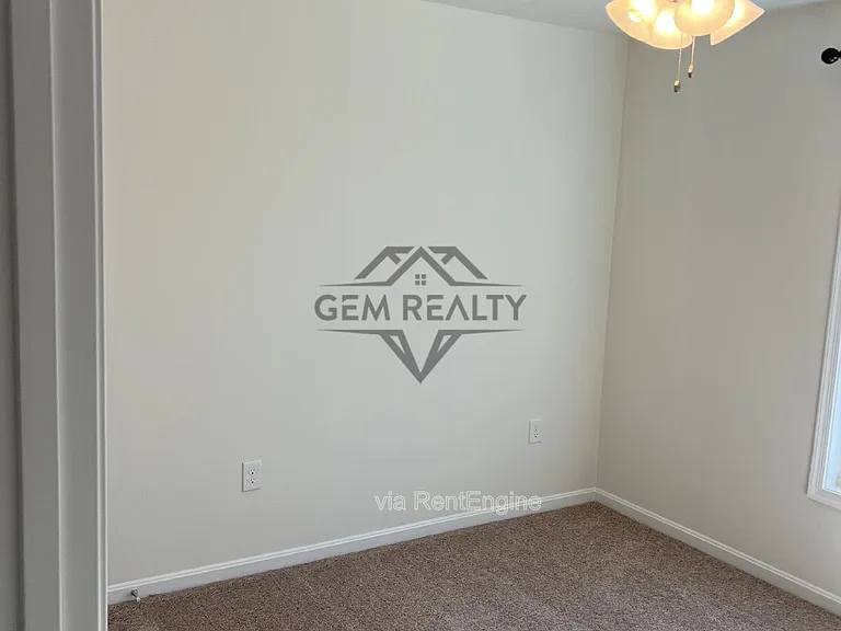 8326 Quicks Way — Photo 29