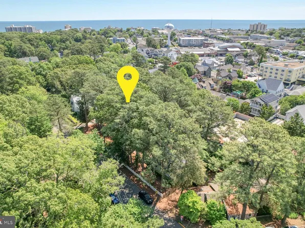 52 Kent St, Rehoboth Beach, DE 19971