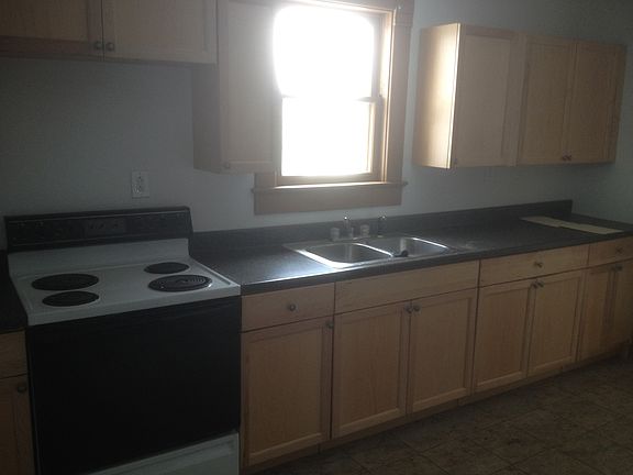 3rd image of 62 E Main Usr 322 St