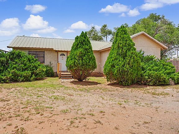 2nd image of 716 Robinson Cir