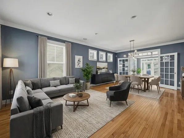 2010 Cambridge Ave, Atlanta, GA 30337