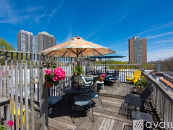 3rd image of 1854 N Sedgwick St #2