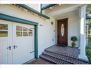 3rd image of 849 Cambridge Ave