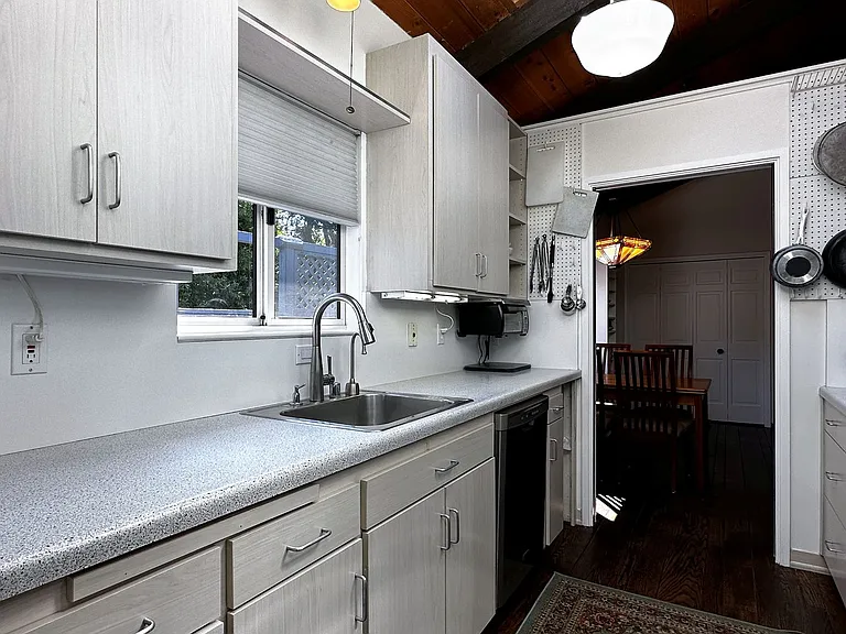36 Power Ln — Photo 6