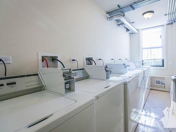 5th image of 4737 N Hermitage Ave APT 207L