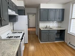 528 Avenue A #A, Bayonne, NJ 07002