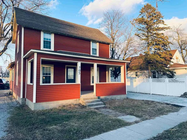 705 E 2nd St, Reynolds, IN 47980