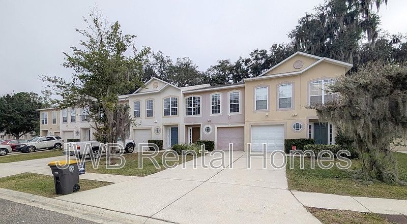1st image of 8255 Halls Hammock Ct