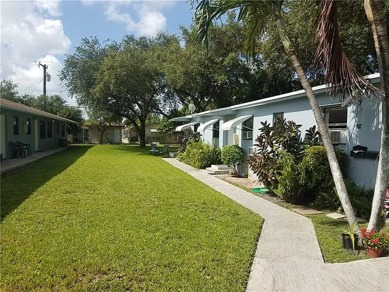 2318 Van Buren St #1 — Photo 4