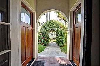 1st image of 426 S Palm Dr APT 3
