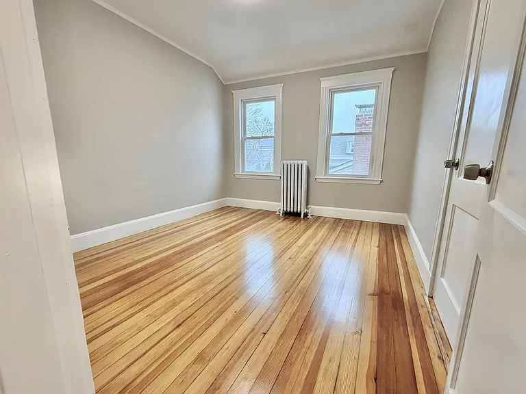 89 Glendower Rd #3 — Photo 19