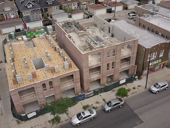 5th image of 5544 W Montrose Ave #2W