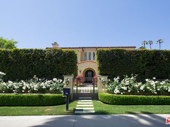 2nd image of 517 N Beverly Dr