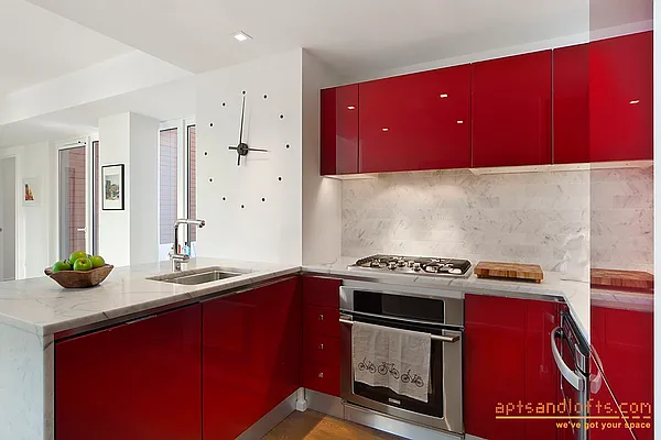 Rented by aptsandlofts.com | media 17