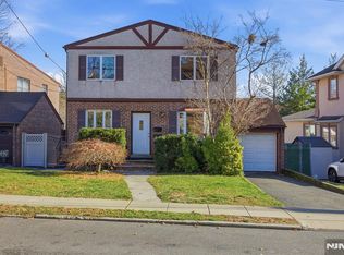 1026 Jassamine Way, Fort Lee, NJ 07024