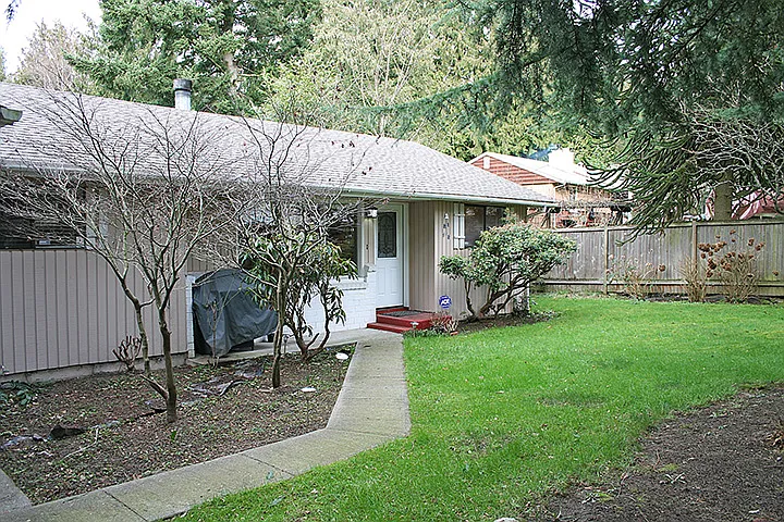1204 N 192nd St photo 1