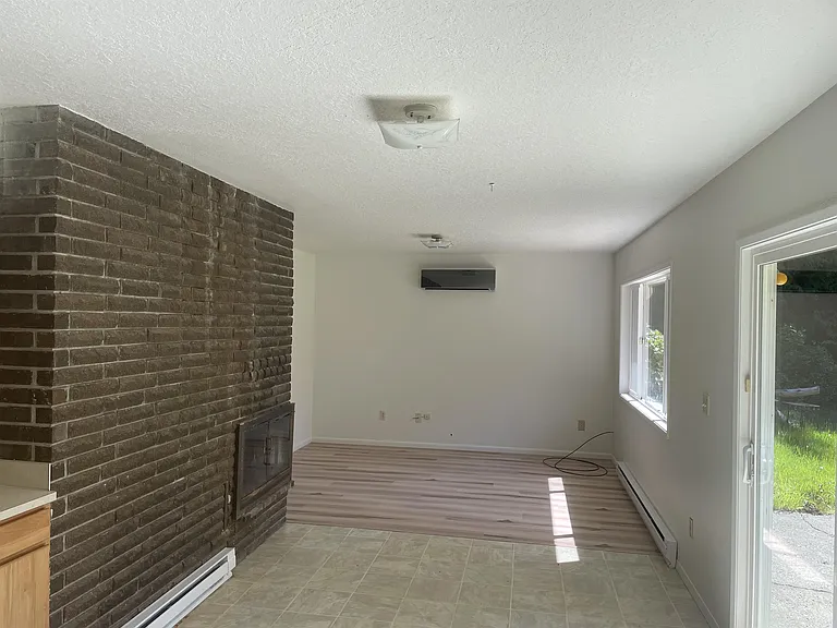 9540 SE Cedar St — Photo 6