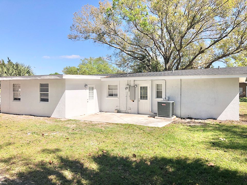 1st image of 2117 Chrysler Ave