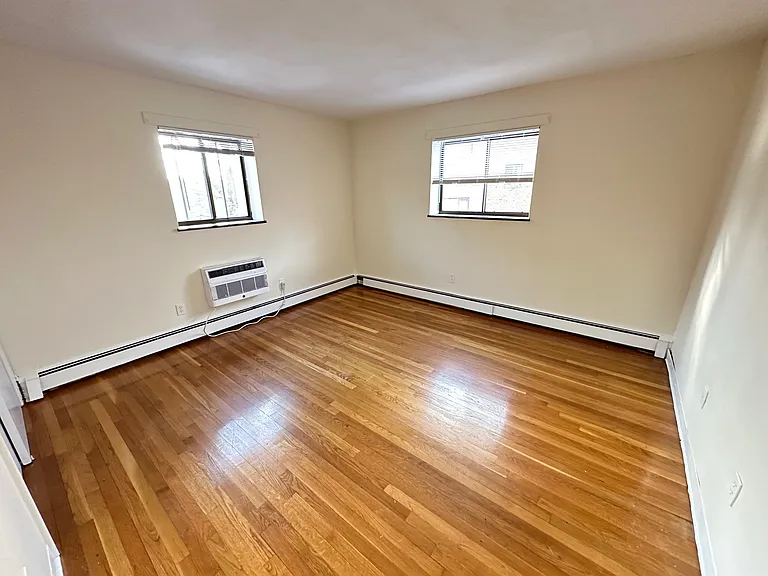 20 Riverside St #2-3 — Photo 7