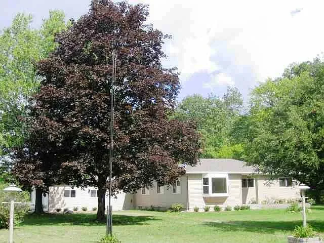 1249 Gage Rd photo 1