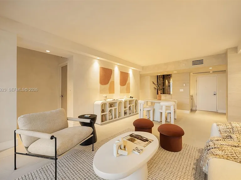 2301 Collins Ave #526 — Photo 7