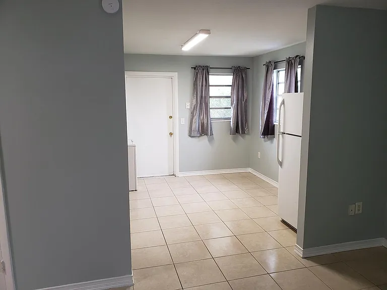 405 NW 11th Ave — Photo 6