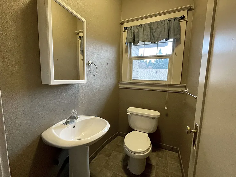 5514 NE Halsey St — Photo 11