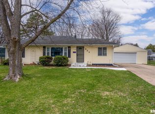 823 S Spring St, Geneseo, IL 61254