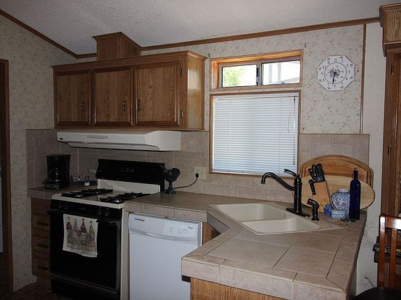 4th image of 22625 Prospect Hts
