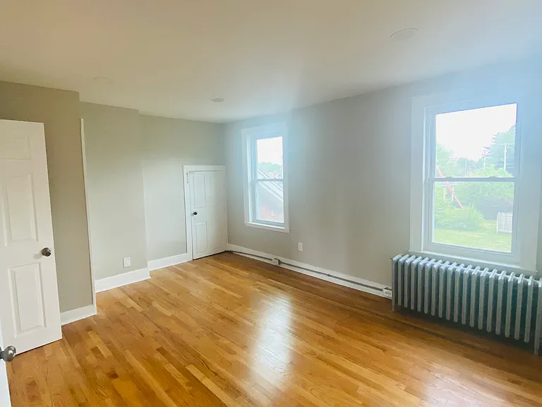 860 Windsor Ave #1 — Photo 23