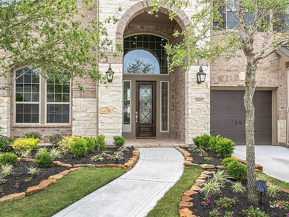 3rd image of 28407 Ashton Meadows Ln
