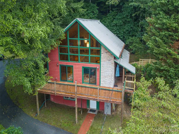 215 Hall Top Rd, Waynesville, NC 28786