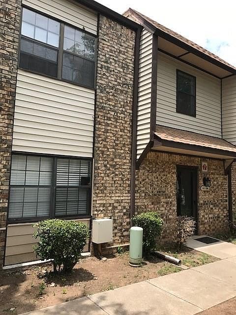 1st image of 401 12th Ave SE APT 143