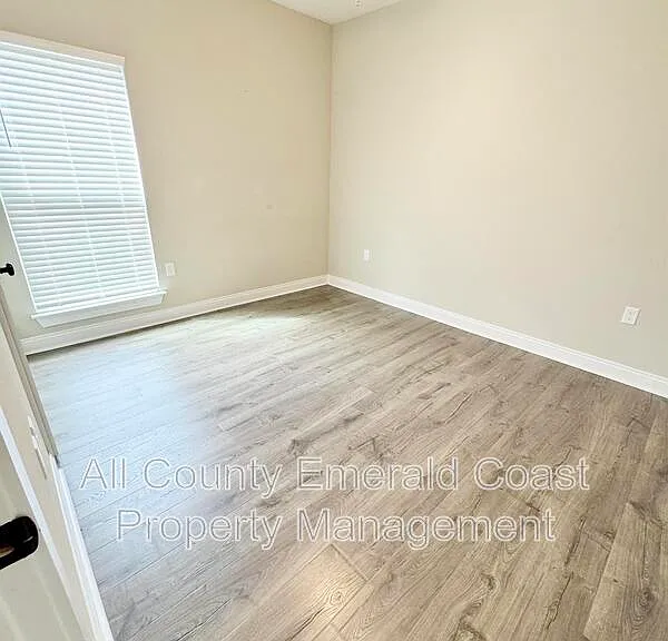 282 Magnolia St — Photo 20