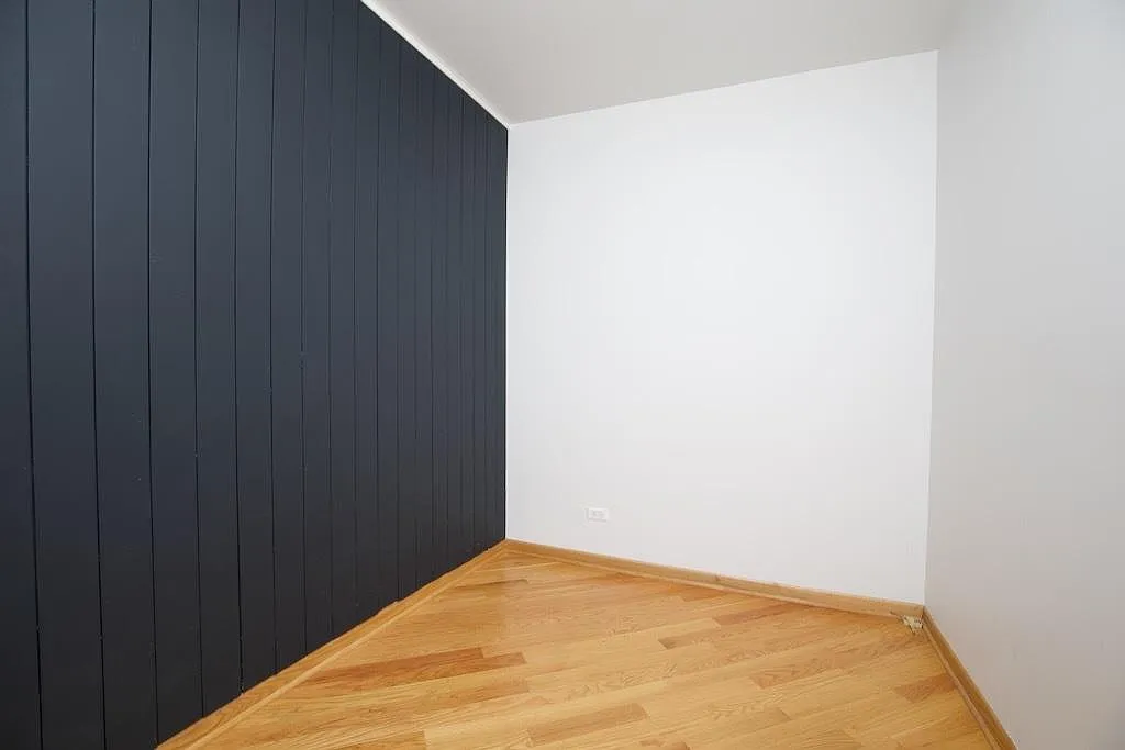 2626 W Superior St — Photo 1