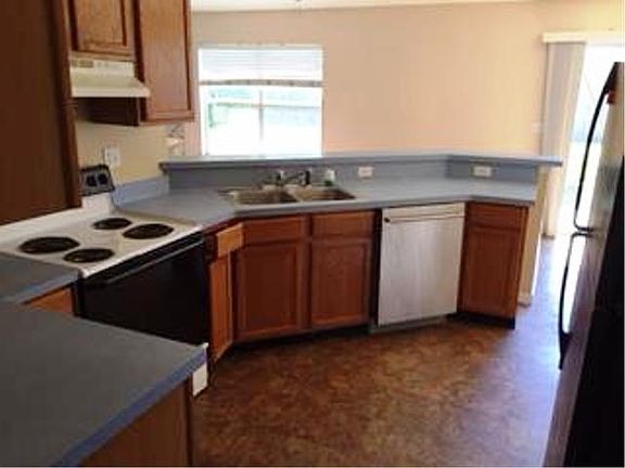4th image of 12274 Amanda Cove Trl