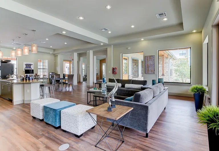 Volar Apartments — Photo 19