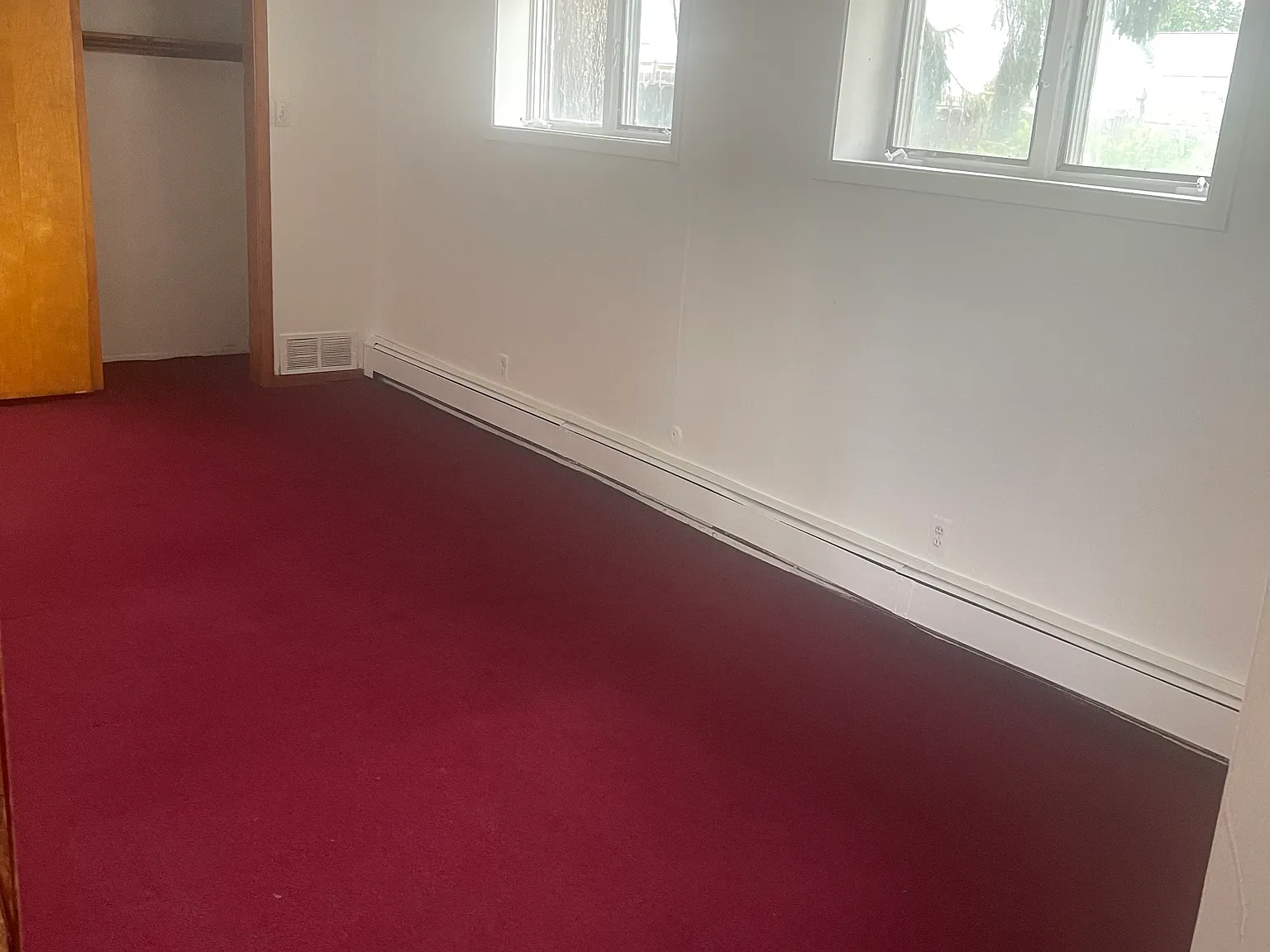 3 bed, 1500 sqft, $1,100 — Photo 2