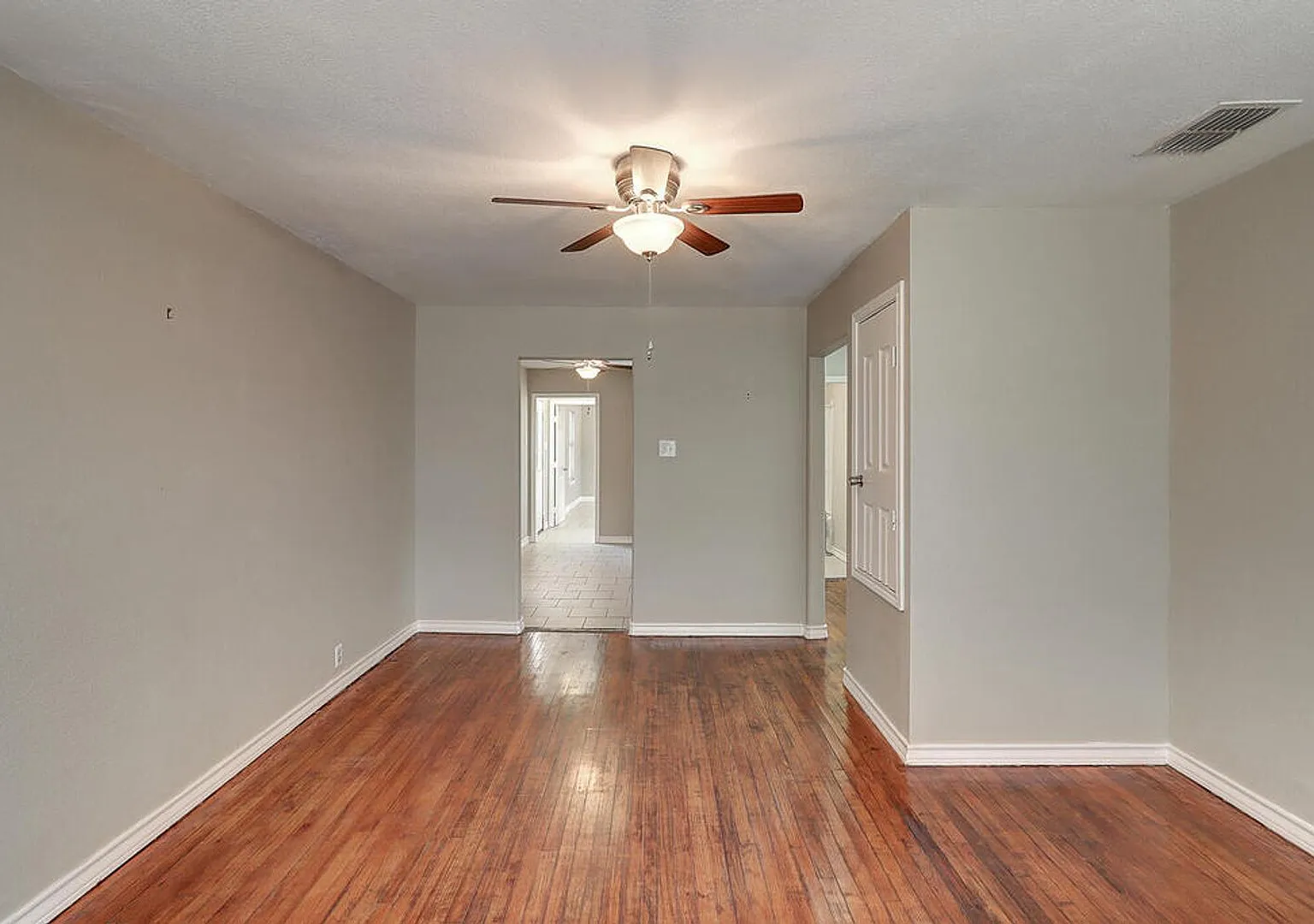 4946 Monitor - 3/Bed 1/Bath - $1495/monthly — Photo 2
