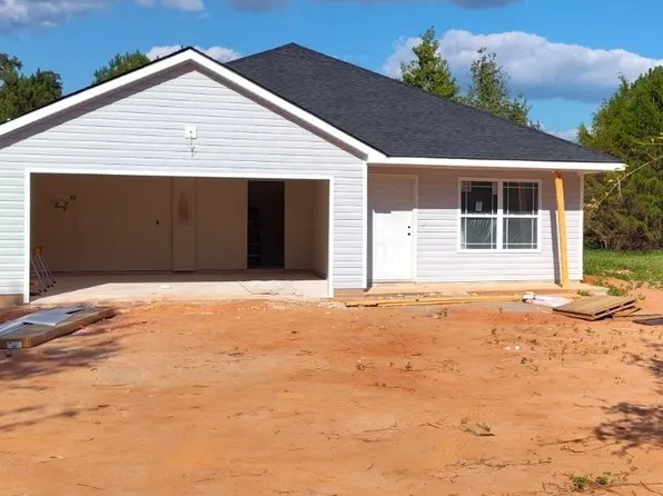 351 Red Berry Rd, Jackson, GA 30233