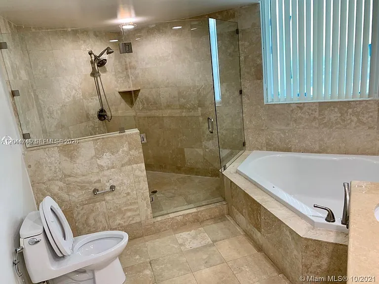 1755 E Hallandale Beach Blvd #1907E — Photo 9
