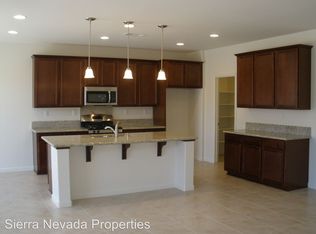 2098 Bayview Dr, Reno, NV 89521