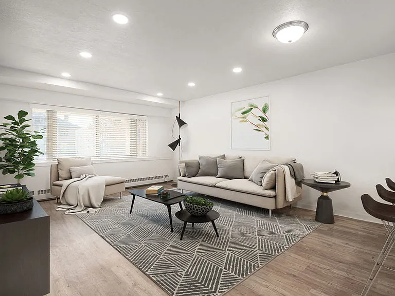 Eagle Gate Apartments — Photo 8