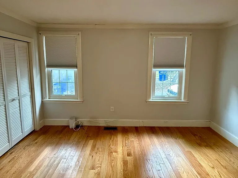 4 Braemore Rd #1 — Photo 7