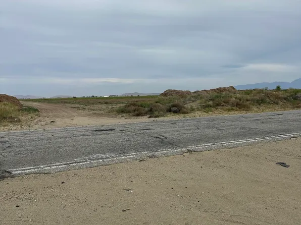 Corner 50th Ste Ave #J8, Lancaster, CA 93535