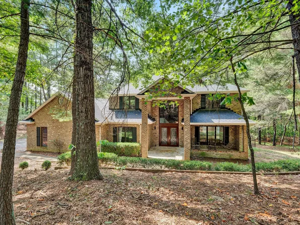 1624 Sunberry Cir, Roanoke, VA 24018